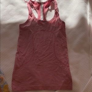 Lululemon workout top
